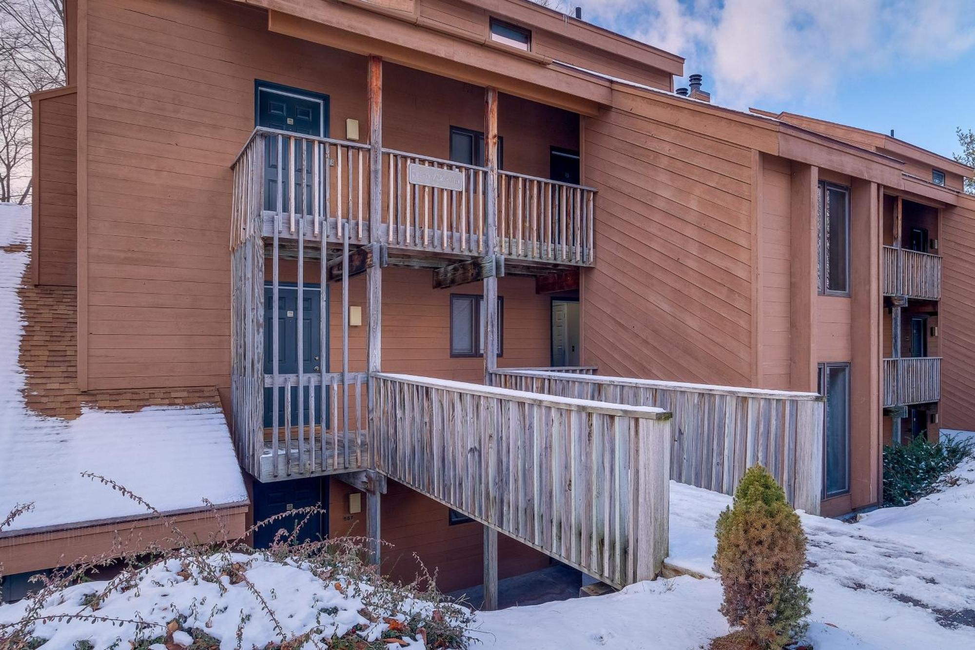 Bellaire Condo - Walk To Shanty Creek Resort! Exterior photo